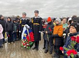 Юрий Шадрин принял участие в торжественном митинге, посвященном 81-й годовщине завершения Петсамо-Киркенесской операции