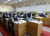 О бюджете Мурманской области как инструменте обеспечения устойчивого социально-экономического развития муниципальных образований  шла речь в региональном парламенте