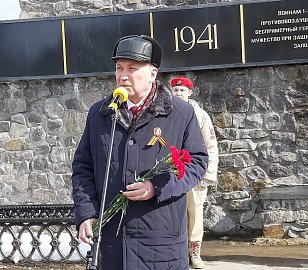 Уважаемые земляки, сегодня традиционно принял участие в старте "Вахты памяти", посвященной 79-й годовщине Победы советского народа в Великой Отечественной войне