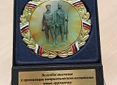 Уважаемые земляки, в Мурманской области и городе Мурманске особое внимание уделяется организации патриотического воспитания молодежи. Во многих образовательных организациях созданы кадетские классы, военно-патриотические клубы