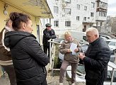 Уважаемые земляки, 14 мая вместе с руководителем и специалистами Управления Первомайского административного округа провели очередную встречу с мурманчанами, проживающими в районе дома № 20 по улице Беринга