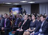 Глава регионального парламента Сергей Дубовой приветствовал участников и гостей 11-ой международной конференции «Освоение арктического шельфа: шаг за шагом»