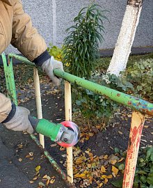 Роман Пономарев провёл рабочую встречу с председателем ТСЖ по адресу ул. Самойловой, 4