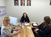 Депутат провела приём граждан с приглашёнными профильными специалистами в Мурманске 