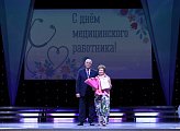 Региональные парламентарии поздравляют медицинских работников региона  с профессиональным праздником