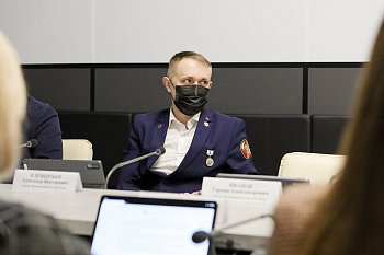 Александр Клементьев принял участие в заседании комитета по здравоохранению