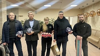 Роман Пономарев посетил Мурманский дом-интернат для престарелых и инвалидов