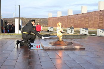 В Долине Славы зажжен вечный огонь