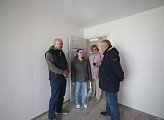 Председатель областной Думы Сергей Дубовой проинспектировал ремонты социальных объектов в Заозерске