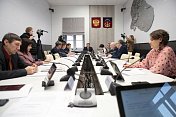 Состоялось очередное заседание комитета по законодательству, государственному строительству и местному самоуправлению под председательством Владимира Мищенко