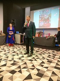 Владимир Мищенко поздравил общественную организацию "Ассоциация кольских саамов" с 30-летним юбилеем со дня образования