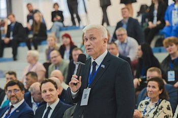 Уважаемые земляки, 23 мая принял участие в Форуме муниципального сообщества Мурманской области «Развитие муниципалитетов: в центре внимания – человек»