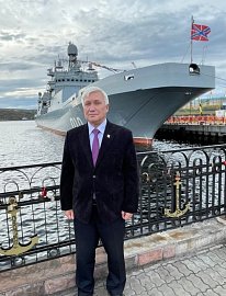 Посетил пришвартованный в Мурманске большой десантный корабль Северного флота «Иван Грен»