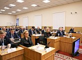 Дума приняла в первом чтении проект закона об областном бюджете на 2024 год и на последующие два года