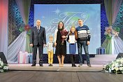 Спикер областной Думы Сергей Дубовой поздравил северян  с Международным днем семьи