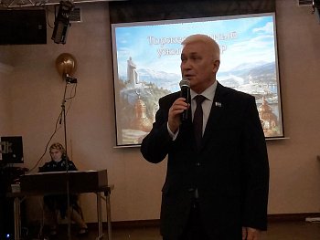 Уважаемые земляки, сегодня по приглашению руководства татарского культурного общества "ЯКТАШ" принял участие в торжественном национальном мероприятии ифтар