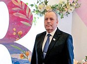 Сергей Дубовой: 8 марта - это особенный праздник, наполненный добротой и нежностью