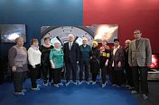 Представители областной общественной организации ветеранов войны, труда, Вооруженных сил и правоохранительных органов посетили планетарий в Мурманске
