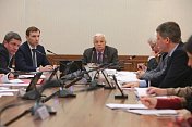 Валерий Пантелеев провел очередное заседание комитета областной Думы по природопользованию, экологии, рыбохозяйственному и агропромышленному комплексу 
