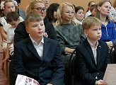 Уважаемые земляки, 25 мая по приглашению руководства и педагогов гимназии № 5 вместе с участником специальной военной операции Алексеем Викторовичем Забегаевым принял участие в торжественном мероприятии