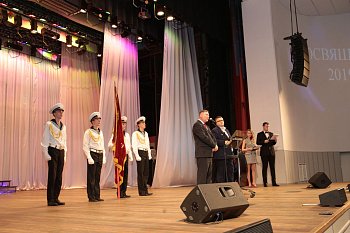  Владимир Мищенко принял участие  в традиционной праздничной церемонии посвящения в студенты и курсанты Мурманского государственного технического университета