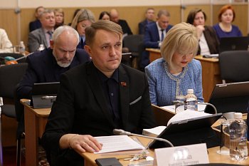 Депутат Мурманской областной Думы Александр Клементьев отреагировал на обращение жителя Ковдора по проблемам Ковдорской ЦРБ