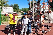 В Ура-Губе построена новая детская площадка