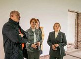 Роман Пономарев проверил ход капремонта в школе № 36 на Комсомольской, 13