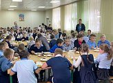 Спикер областной Думы Сергей Дубовой оценил качество горячего питания школьников в ЗАТО Заозерск
