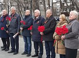 Уважаемые земляки, 6 мая принял участие в торжественном открытии «Вахты Памяти», которое традиционно состоялась около памятника Герою Советского Союза, мурманчанину Анатолию Фёдоровичу Бредову