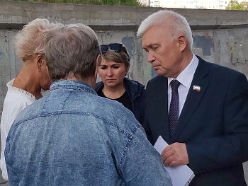 Уважаемые земляки, 9 июня состоялась встреча с большой группой инициативных жителей микрорайона дома № 36 по улице Баумана, организованная вместе со специалистами Управления Первомайского административного округа