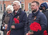 Уважаемые земляки, поздравляю нас с 41-й годовщиной присвоения Мурманску звания высшей степени отличия город-герой!