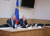 В Думе состоялось заседание комитета по бюджету, финансам и налогам, которое провел Леонид Лукичев