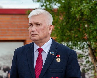 В канун нового года принято анализировать выполненную работу. Уважаемые мурманчане - избиратели, представляю вам основные итоги моей деятельности как депутата Мурманской областной Думы по Мурманскому одномандатному избирательному округу №7