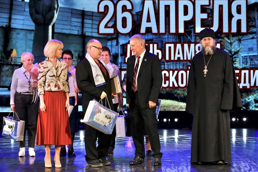 В Полярных Зорях в канун 40-й годовщины аварии на Чернобыльской АЭС прошли памятные мероприятия