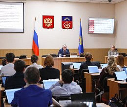 Мурманские лицеисты в гостях у Мурманской областной Думы 25 марта 2026 года