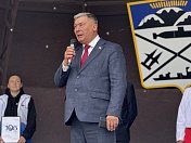 Владимир Мищенко поздравил жителей Оленьей Губы с юбилеем поселка