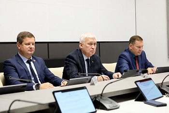 Станислав Гонтарь принял участие в заседании комитета по законодательству и государственному строительству