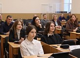 В областной Думе открылась выставка работ учащихся Детской школы искусств ЗАТО Александровск 