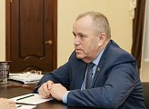 Спикер регионального парламента Сергей Дубовой провел рабочую встречу с депутатом Государственной Думы Татьяной Кусайко