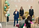 Роман Пономарев посетил «Последний звонок» в стенах Лицея №2 