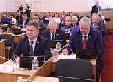 В региональном парламенте состоялось внеочередное заседание Думы
