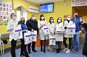 В Мурманской области продолжается акция «Спасибо врачам»
