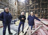 Председатель областной Думы Сергей Дубовой проинспектировал ремонты социальных объектов в Заозерске