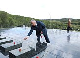 В Мурманской области почтили память экипажа атомного подводного ракетного крейсера "Курск" 