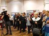 Уважаемые земляки, принял участие в торжественном открытии юбилейной выставки Мурманского художника Виталия Николаевича Бубенцова