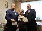 Сергей Дубовой вручил памятную медаль к 80-летию Победы  ветерану Великой Отечественной войны Антонине Ивановне Баранцевой