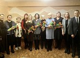 Второй год по инициативе «Женского движения» проходит акция «Цветы мамам Героев»