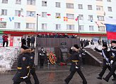Сергей Дубовой поздравил моряков-подводников 