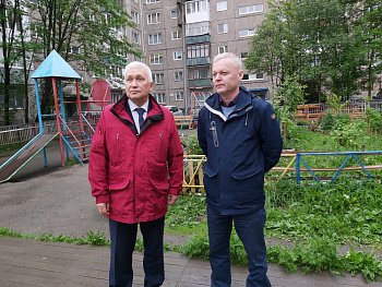 Депутат Мурманской областной Думы Михаил Белошеев продолжает работу в округе